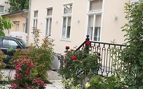 Kleine Ferienwohnung mit Garten